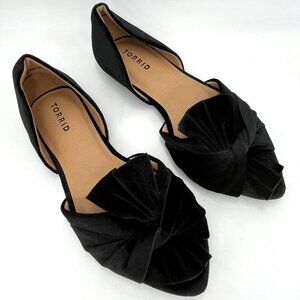 Torrid Black Velvet Twist Front Pointed Toe Flats - Size 8WW